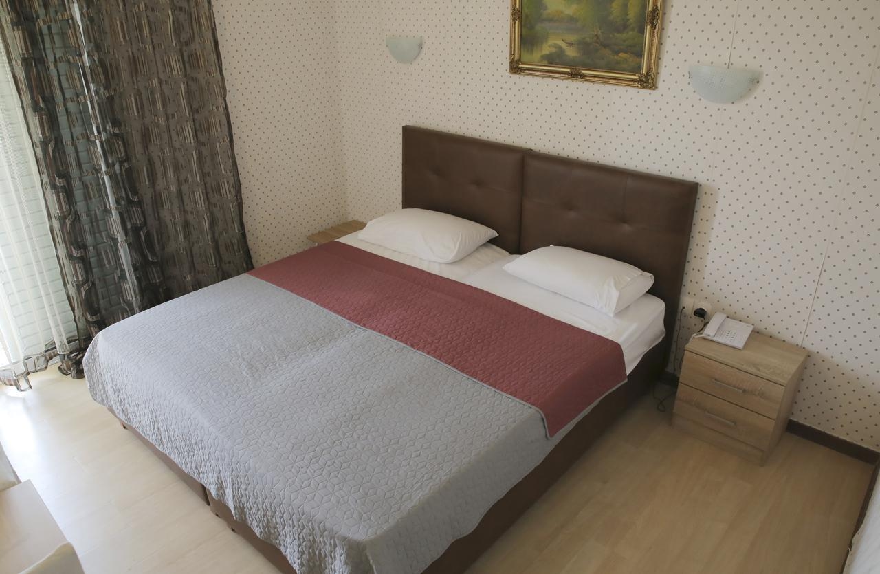 Hotel Anesi Афіни Екстер'єр фото