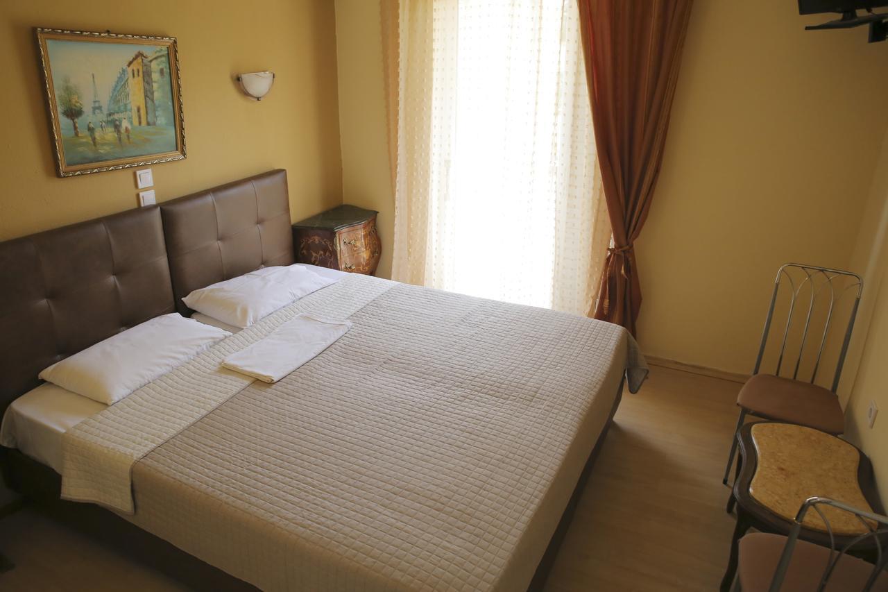 Hotel Anesi Афіни Екстер'єр фото